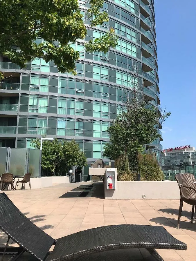 Executive 1 Bedroom Condo Sleeps 2 Toronto 0*,