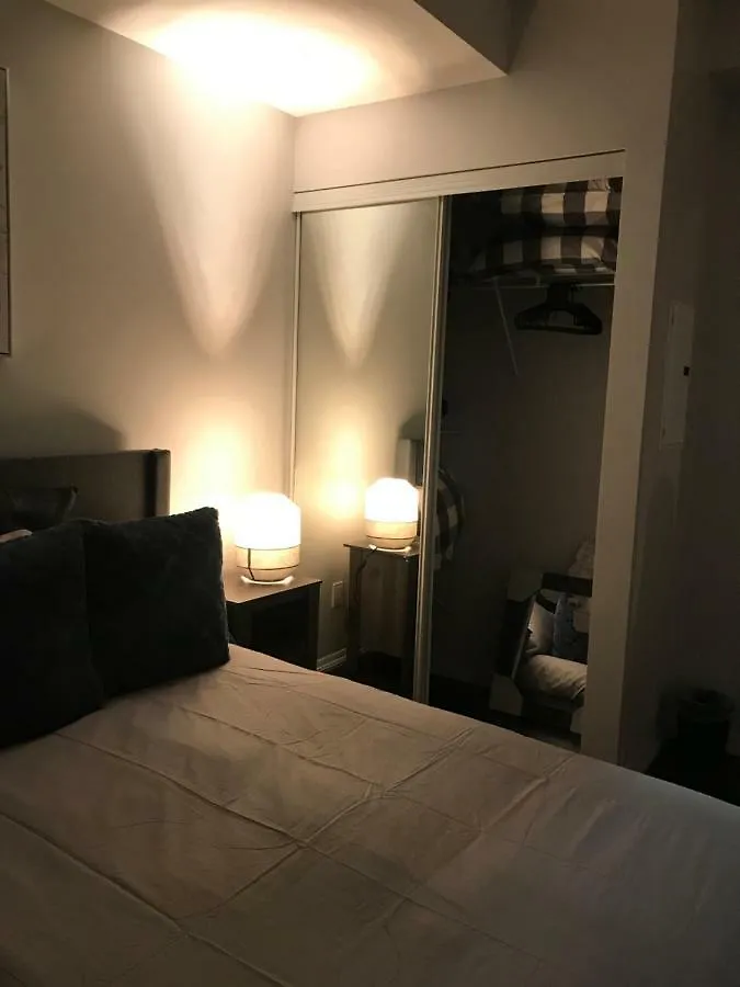 Apartment Executive 1 Bedroom Condo Sleeps 2 Toronto