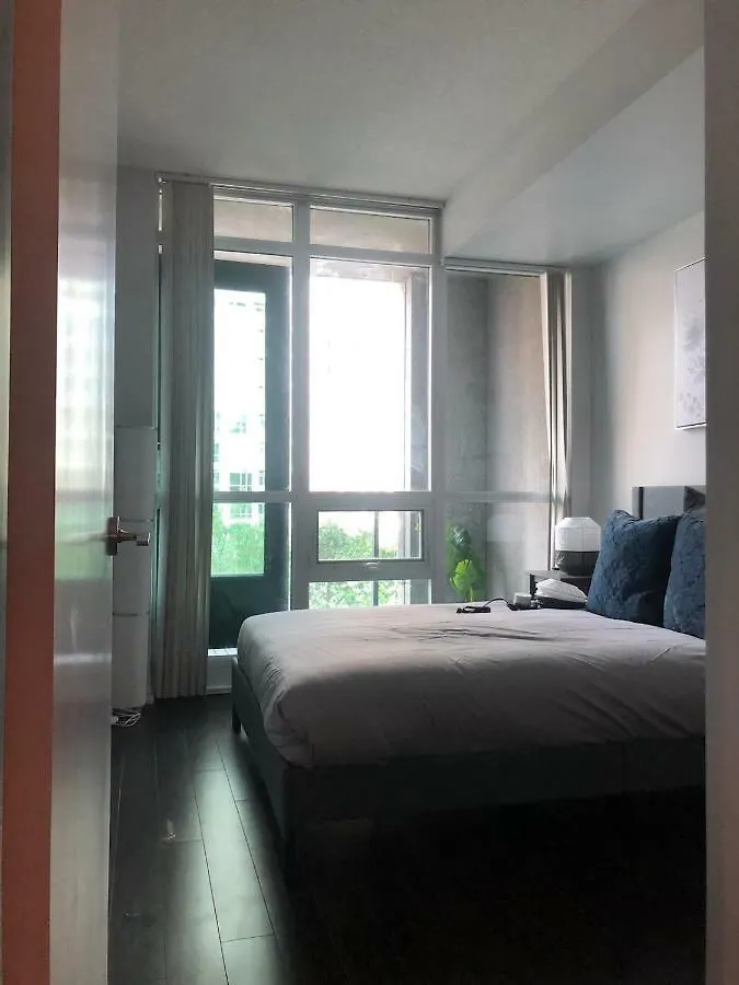 Executive 1 Bedroom Condo Sleeps 2 Toronto