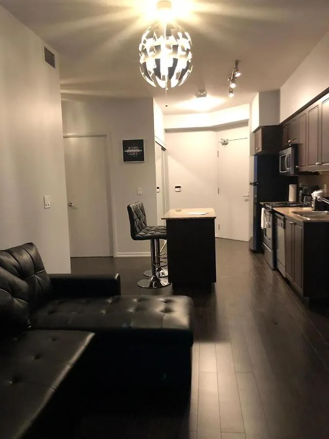 Executive 1 Bedroom Condo Sleeps 2 Toronto Apartment
